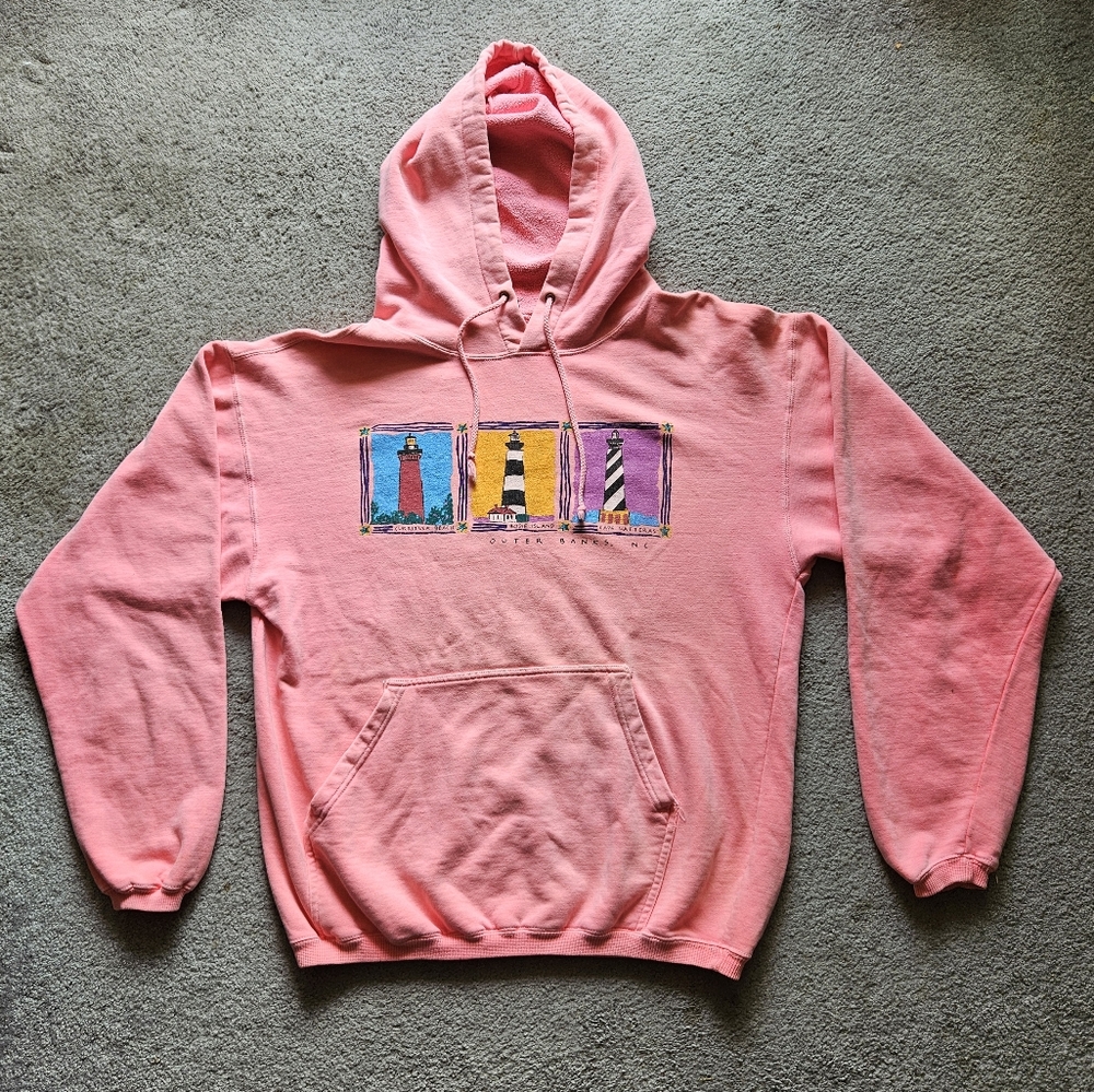 Vintage 90s pink Icantoo sport  "lighthouses of outerbanks NC" hoodie. Size med.